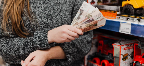 Как самозанятому уйти в декрет